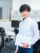 ITエンジニア◆未経験歓迎／上場グループ会社／土日祝休み／残業ほぼなし／経験者在宅案件あり！1