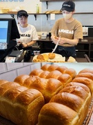 パン屋の販売スタッフ（未経験歓迎）◆月給25万円以上／残業月20時間以内／髪・ネイル・ピアス自由1