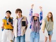 SNSマーケター（未経験OK）◆2025年4月創設／自社アパレルブランド話題沸騰中／海外展開決定2