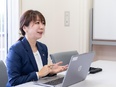 資産運用アドバイザー◆未経験者多数活躍／平均年収819万円／残業月15h以内／完休2日／年休121日3
