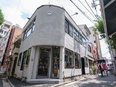 フレグランス・コスメの企画営業（経験不問）◆日本製を貫く自社ブランドの提案／土日祝休み／私服OK3