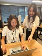 事務スタッフ◆創業42年の住宅メーカー／年休126日／賞与最大年3回／残業ほぼなし／髪色・ネイル自由1