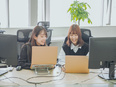 事務スタッフ（未経験歓迎）◆月給27万円以上／土日祝休み／年間休日125日／髪色・ネイル・ピアス自由2