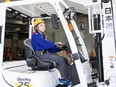 海外引越クルー◆有休16日消化が目標／東証プライム上場／自動車免許不要／賞与3.2ヶ月／世界物流6位3