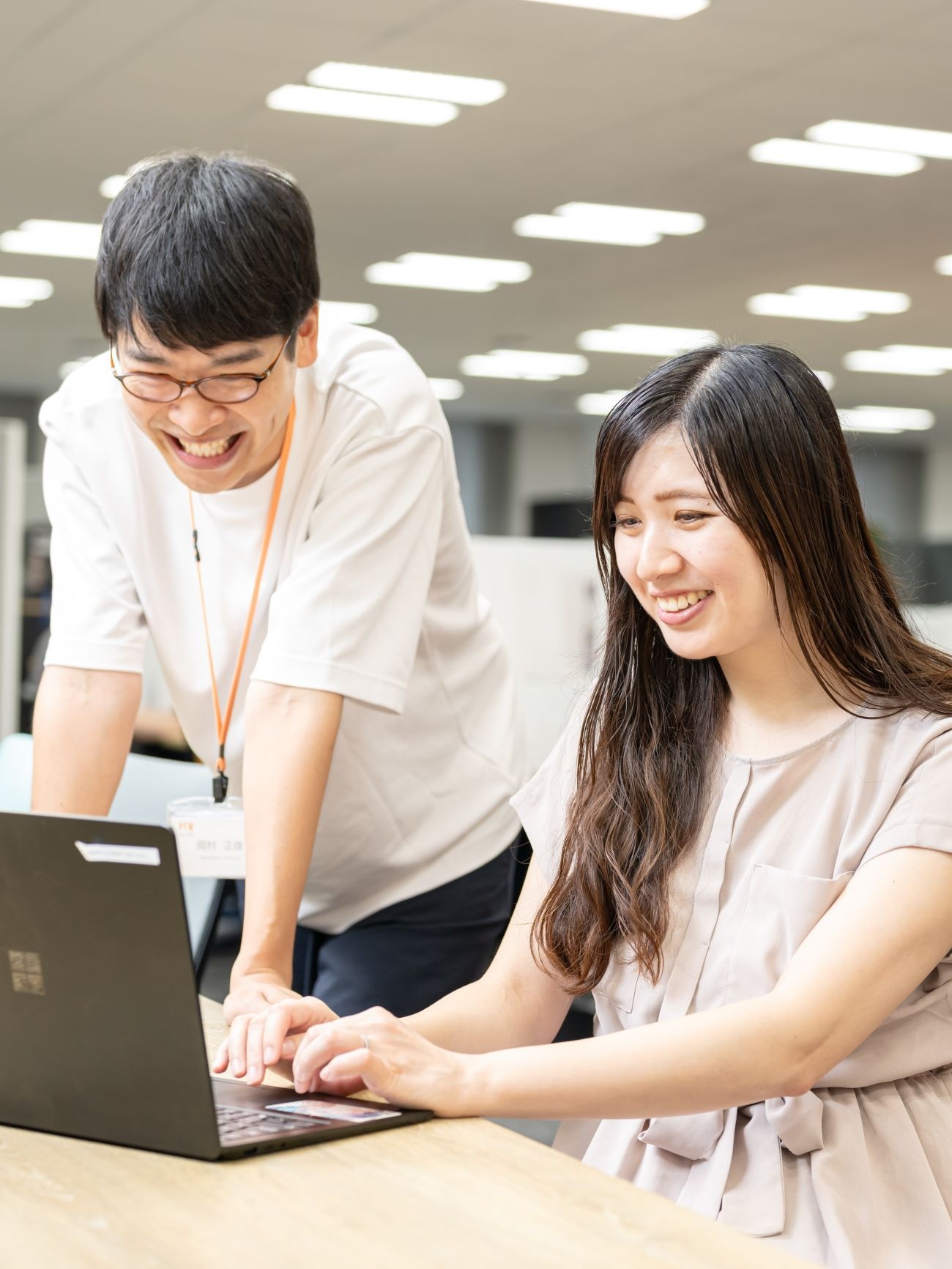 事務スタッフ◆土日祝休／駅チカの大手IT企業勤務／年休122日／朝はゆっくり10時出勤／基本残業なしイメージ1