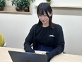 芸能マネージャー◆チーム制で手厚くマネジメント／年間休日120日／髪型・服装自由／エンタメ鑑賞手当有3