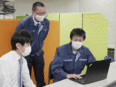 清掃チームの管理スタッフ◆未経験歓迎／創業80年以上／定着率80％／平均勤続年数9年／資格取得支援3