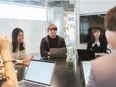 SNSマーケター（未経験入社者9割）◆服装・髪色・ネイル・ピアス自由／入社1年で年収1000万円可2