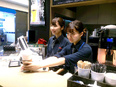 空港国際線カフェの店舗運営スタッフ◆残業月20時間以下／入社祝い金20万円／完全週休2日／住宅手当有3