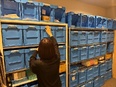 医薬品の仕入れ担当（在庫管理や発送、打ち合わせ等）◆医療の知識は不問！／年休123日／住宅・扶養手当3