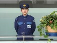 施設警備（未経験歓迎）◆残業少なめ／選べる働き方！日勤固定も可能／年休120日以上／再雇用の希望歓迎2