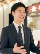 出店企画営業◆もんじゃ焼き専門店の店舗開発を担う／月給33万円～／賞与・昇給年2／住宅手当／転勤なし1