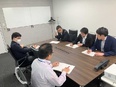 SE・PG◆スキルアップを応援／年間休日123日／平均勤続年数14年／残業月10h以下／住宅手当あり3