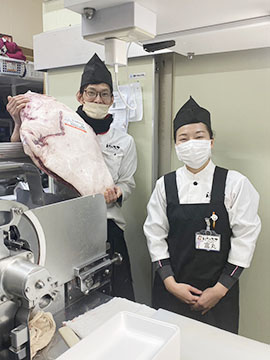 精肉加工スタッフ◆未経験歓迎/前給考慮/月給27.5万円以上/豪華家族旅行プレゼント/完全週休2日制イメージ1