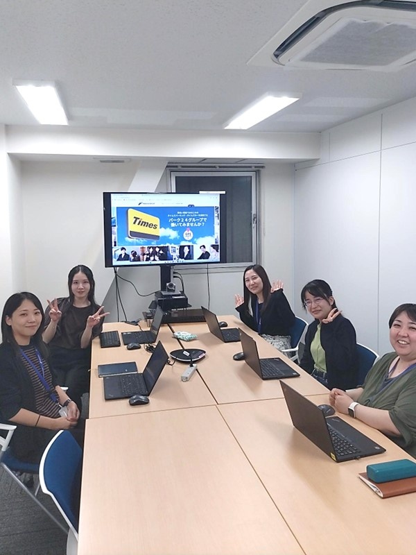 事務スタッフ（未経験歓迎）◆土日祝休み／年間休日122日／正社員登用あり／東証プライム上場グループ！イメージ1