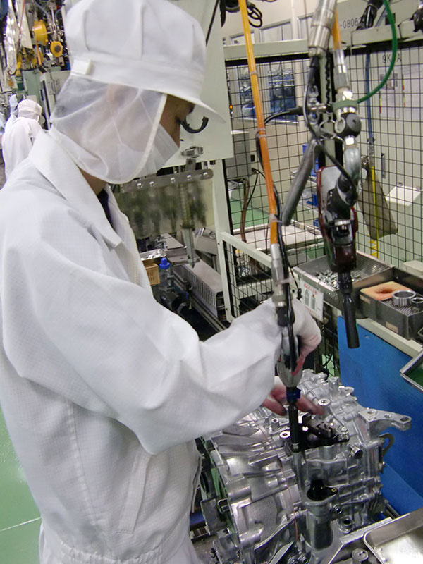 製造スタッフ◆30名採用/賞与実績4.5ヶ月分/年休121日/土日休/社員食堂有・自動車割引有イメージ1