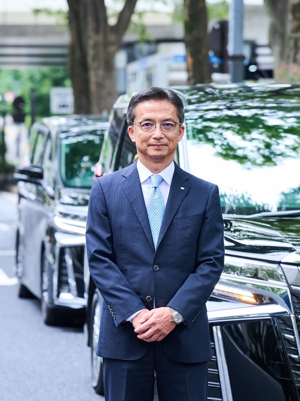 役員運転手（未経験歓迎）◆1日の運転は平均3時間／土日祝休み／ご機嫌伺いや必要以上の会話は不要イメージ1