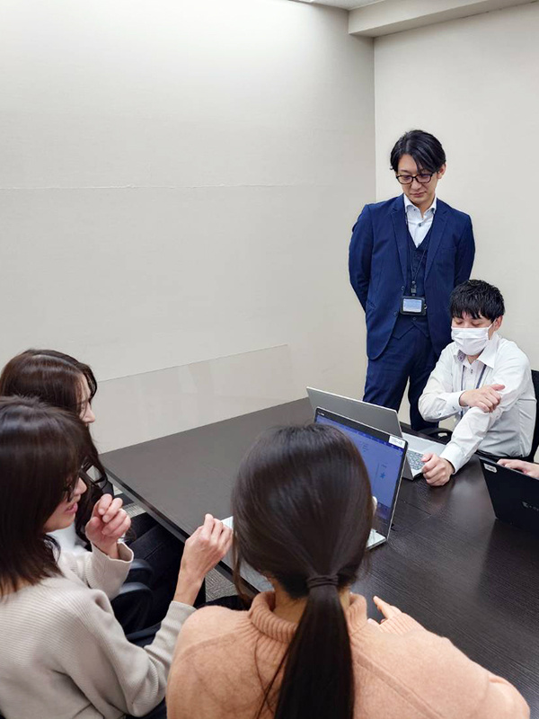 賃貸管理の事務職◆月給27万円～40万円／年休120日以上／昨年賞与平均5ヶ月分／シフト制で休み自由イメージ1