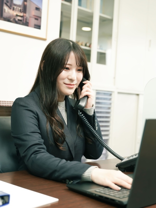 営業アシスタント（未経験歓迎）◆毎月ミニボーナスあり！／完全週休2日／定時退社可能／8～10連休OKイメージ1