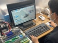 サービスエンジニア（未経験歓迎）◆年休125日以上／昨年度賞与平均7ヶ月分／住宅手当有／設立72年3