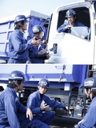 プロダクションスタッフ◆工場の安全設備の製作／未経験歓迎／月給30万円～／残業ほぼナシ／土日祝休み1