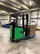 倉庫管理◆残業月平均25時間以下／賞与年3回／東証スタンダード上場企業のグループ会社1