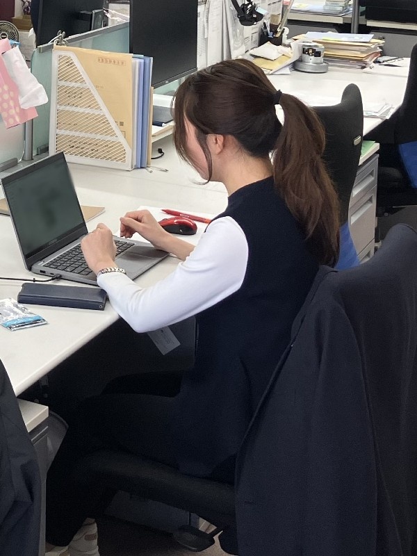 営業事務◆フレックスタイム/賞与平均6ヶ月分/残業少なめ/完全週休2日制/土日休み/年間休日121日イメージ1
