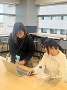 総務（バックオフィス全般）◆有名ゲーム・漫画アプリの制作を支える／年休125日／フレックスタイム制1