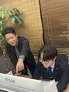 人材営業◆上限ナシのインセンあり／月収180万円の先輩も／年休125日／自分で調整して18時退勤も可1