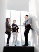 ブライダル事業の営業マネージャー◆月給45万円～／リモート可／フレックスタイム制／リフレッシュ休暇1