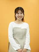 パラリーガル（受付・事務担当）◆産休・育休復帰率100％／残業月10時間ほど／服装・髪色・ネイル自由1