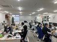 紙のルート営業◆未経験歓迎／残業月12時間以下／年休123日／住宅・家族・昼食手当あり／創業113年3