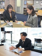 入学広報◆年間休日123日／300以上の課外授業コース・約25,000もの教材を使った豊富な提案1