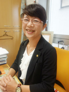 社会保険労務士◆年間休日125日／賞与年2回／残業少なめ1