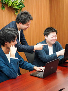 Webサービスの営業（未経験歓迎）◆設立2期目のコアメンバー募集／昇給随時／仲間への貢献も評価1