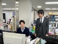 会計事務◆17時15分定時／残業月10時間ほど／業務後に自席で試験勉強可／有休消化率95%以上3