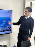 人事（経営陣直下の部署に配属）◆今年度は賞与3.7ヶ月分を支給／設立51年／年間休日120日1