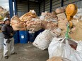 非鉄金属の処理スタッフ（未経験OK）◆売上昨対比40億円UP／3ヶ月間の研修有／賞与年2回2