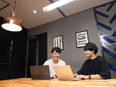 ITエンジニア◆フルリモート有／昇給年2回／前給保証有／資格支援制度有／年休125日／月給35万円～2