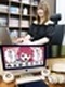 イラストの制作職（キャラクターデザイン・制作のクオリティ管理を担当）◆研修からオンラインで実施