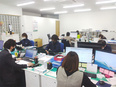 管制スタッフ◆建設会社と警備員のマッチング／月給33万円～／完休2日／有休取得90％以上／積極採用中3