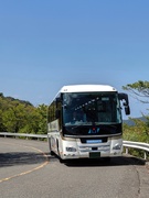 観光バスドライバー◆未経験・異業種からの挑戦歓迎／免許取得支援あり／賞与年3回／創業50年以上1