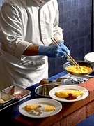 ホテルの調理部門スタッフ（和食・デザート）◆残業少なめ／昨年度賞与5.5ヶ月分～8.1ヶ月分！1