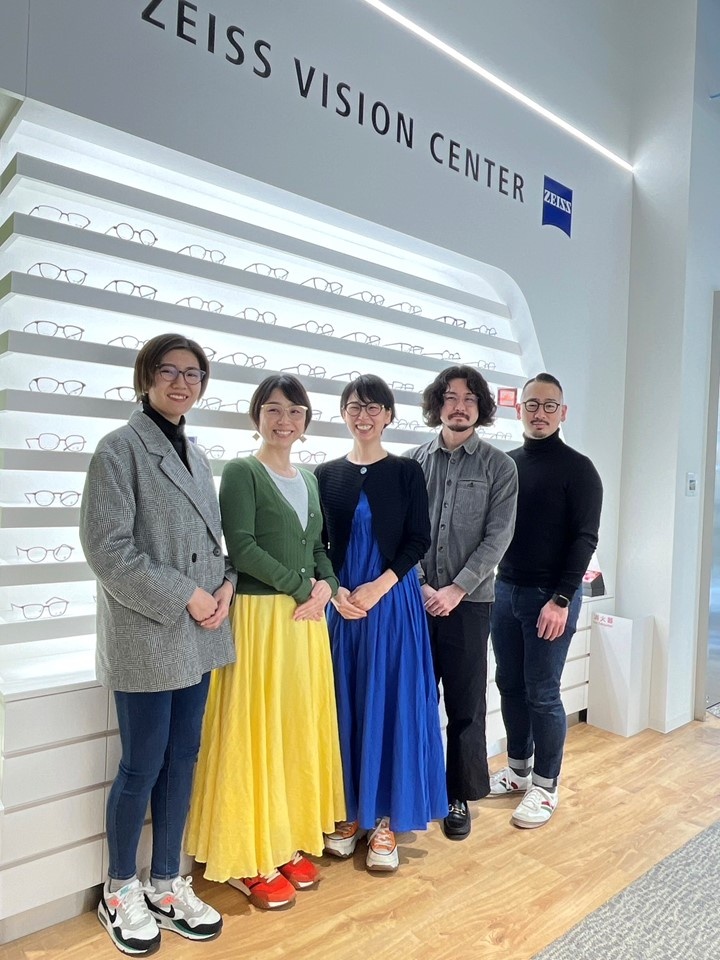 メガネの販売スタッフ（未経験歓迎）◆残業月平均10h／完休2日／賞与2回／私服勤務OK／ノルマなしイメージ1