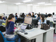 経理◆業種未経験可／月給30万円～／年休125日／残業月7h／リモート相談可／服装・髪色自由3