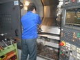 加工スタッフ◆未経験歓迎／景気に左右されないニッチな加工技術／賞与100万円以上／残業月15時間以下3