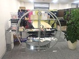 事務スタッフ（未経験歓迎）◆実働6時間／残業なし／年間休日120日／月給28万円以上／髪・ネイル自由3