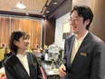 レストランサービススタッフ （未経験歓迎）◆4つのレストランを経験／企画への挑戦可能／福利厚生充実2
