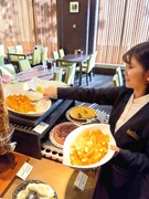 レストランサービススタッフ （未経験歓迎）◆4つのレストランを経験／企画への挑戦可能／福利厚生充実1