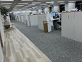 社内SE（社内システム管理・ヘルプデスクを担当）◆土日祝休み／残業月10h以下／賞与前年度実績3ヵ月3